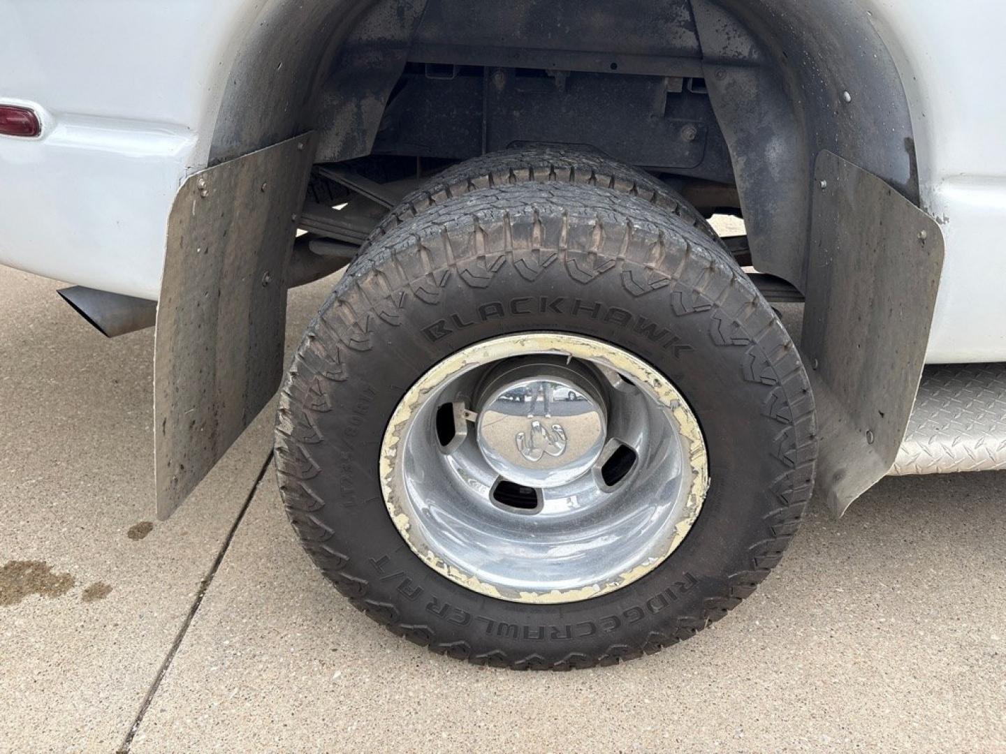 2005 DODGE RAM 3500 ST (3D7MS48C95G) with an 5.9L engine, Automatic transmission, located at 503 First Street, Canonsburg, PA, 15317, (724) 745-0566, 40.266006, -80.178413- Photo#13