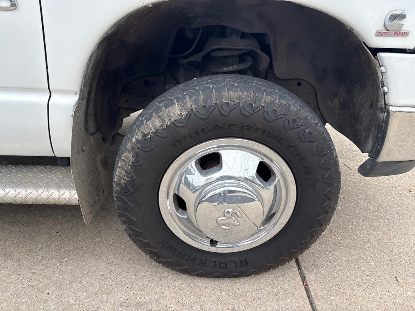 2005 DODGE RAM 3500 ST (3D7MS48C95G) with an 5.9L engine, Automatic transmission, located at 503 First Street, Canonsburg, PA, 15317, (724) 745-0566, 40.266006, -80.178413- Photo#14