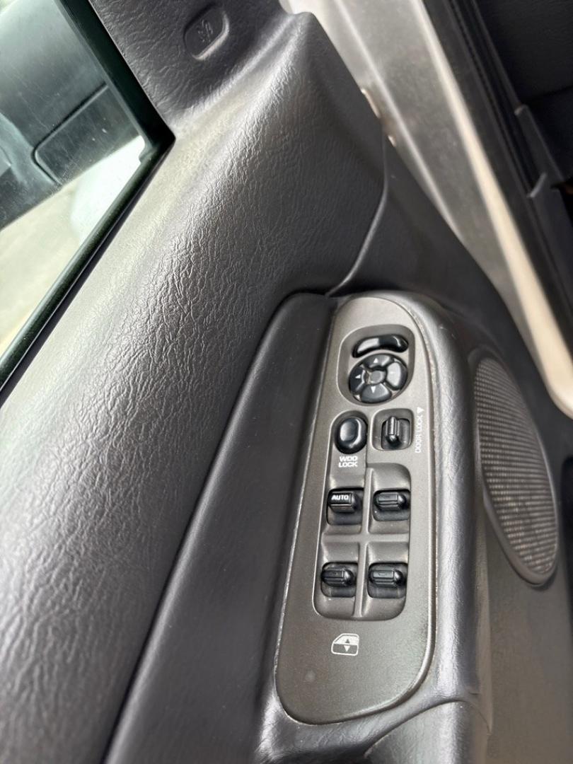 2005 DODGE RAM 3500 ST (3D7MS48C95G) with an 5.9L engine, Automatic transmission, located at 503 First Street, Canonsburg, PA, 15317, (724) 745-0566, 40.266006, -80.178413- Photo#22