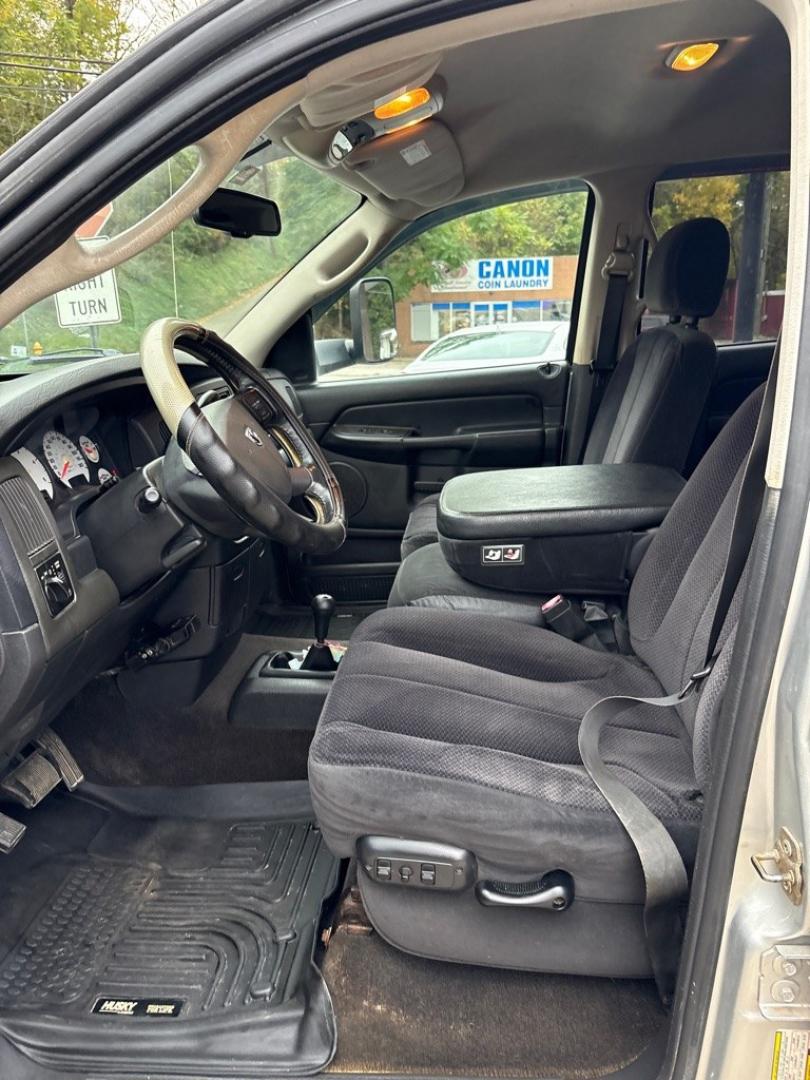 2005 DODGE RAM 3500 ST (3D7MS48C95G) with an 5.9L engine, Automatic transmission, located at 503 First Street, Canonsburg, PA, 15317, (724) 745-0566, 40.266006, -80.178413- Photo#24