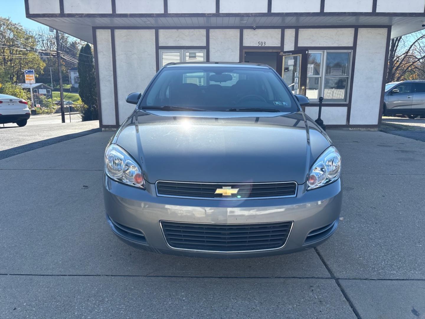 2008 GREY CHEVROLET IMPALA LS (2G1WB58N981) with an 3.5L engine, Automatic transmission, located at 503 First Street, Canonsburg, PA, 15317, (724) 745-0566, 40.266006, -80.178413 - ONE OWNER! CLEAN CAR FAX! AM/FM/CD/MP3/XM SATELLITE RADIO CLOTH INTERIOR CRUISE CONTROL TPS MONITOR OIL LIFE MONITORING SYSTEM REMOTE KEYLESS ENTRY WE FINANCE! FAST AND EASY APPROVALS! APPLY ONLINE: WWW.USEDCARSCANONSBURGPA.COM CALL US: 724-745-0566 TEXT US: 724-825-1817- Photo#7