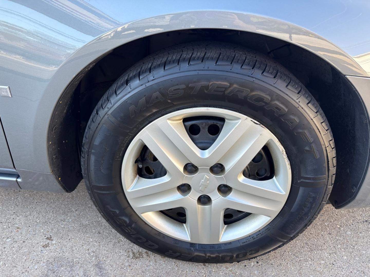 2008 GREY CHEVROLET IMPALA LS (2G1WB58N981) with an 3.5L engine, Automatic transmission, located at 503 First Street, Canonsburg, PA, 15317, (724) 745-0566, 40.266006, -80.178413 - ONE OWNER! CLEAN CAR FAX! AM/FM/CD/MP3/XM SATELLITE RADIO CLOTH INTERIOR CRUISE CONTROL TPS MONITOR OIL LIFE MONITORING SYSTEM REMOTE KEYLESS ENTRY WE FINANCE! FAST AND EASY APPROVALS! APPLY ONLINE: WWW.USEDCARSCANONSBURGPA.COM CALL US: 724-745-0566 TEXT US: 724-825-1817- Photo#11