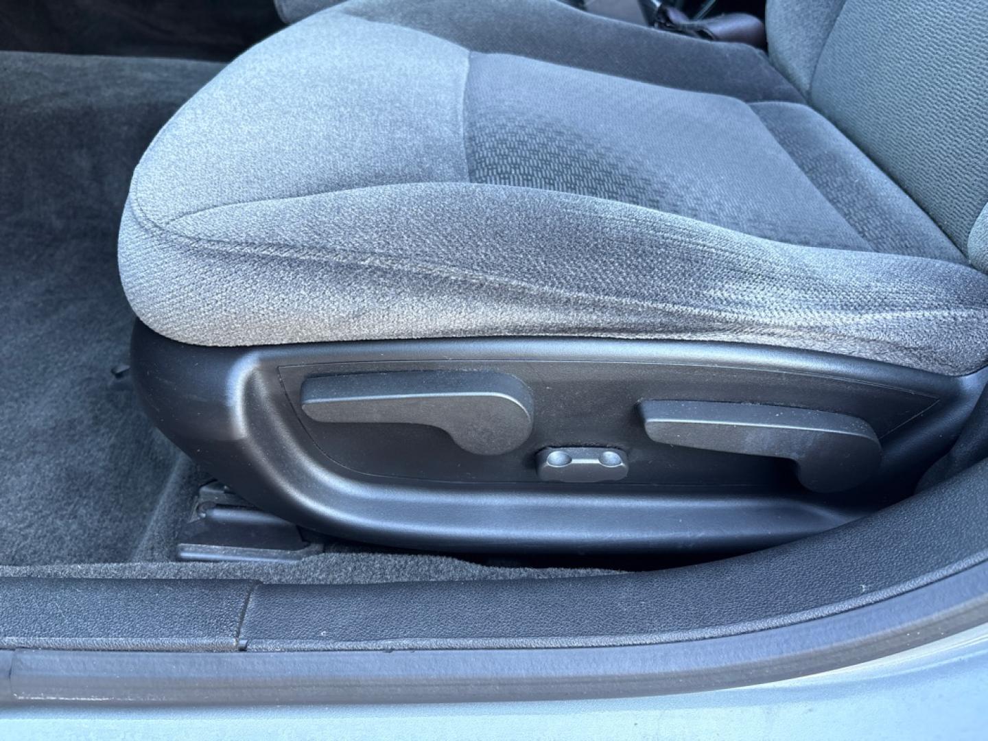 2008 GREY CHEVROLET IMPALA LS (2G1WB58N981) with an 3.5L engine, Automatic transmission, located at 503 First Street, Canonsburg, PA, 15317, (724) 745-0566, 40.266006, -80.178413 - ONE OWNER! CLEAN CAR FAX! AM/FM/CD/MP3/XM SATELLITE RADIO CLOTH INTERIOR CRUISE CONTROL TPS MONITOR OIL LIFE MONITORING SYSTEM REMOTE KEYLESS ENTRY WE FINANCE! FAST AND EASY APPROVALS! APPLY ONLINE: WWW.USEDCARSCANONSBURGPA.COM CALL US: 724-745-0566 TEXT US: 724-825-1817- Photo#21
