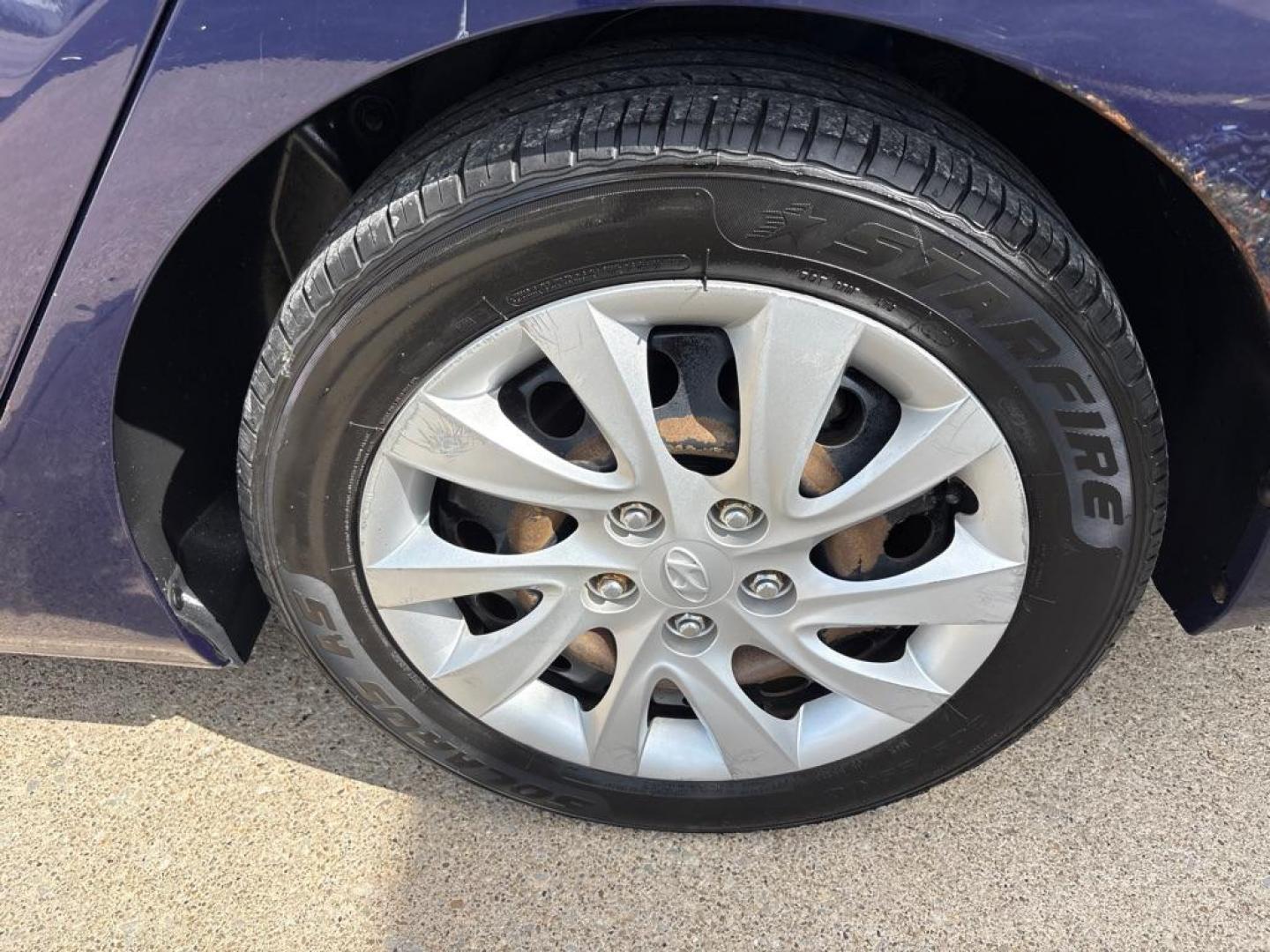 2011 BLUE HYUNDAI ELANTRA GLS (5NPDH4AE1BH) with an 1.8L engine, Automatic transmission, located at 503 First Street, Canonsburg, PA, 15317, (724) 745-0566, 40.266006, -80.178413 - Photo#10