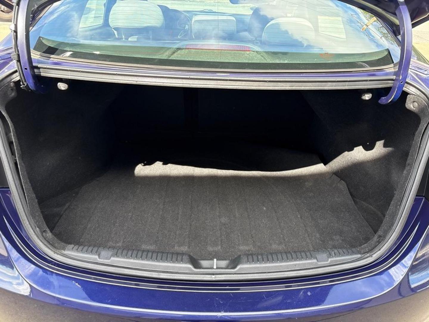 2011 BLUE HYUNDAI ELANTRA GLS (5NPDH4AE1BH) with an 1.8L engine, Automatic transmission, located at 503 First Street, Canonsburg, PA, 15317, (724) 745-0566, 40.266006, -80.178413 - Photo#14