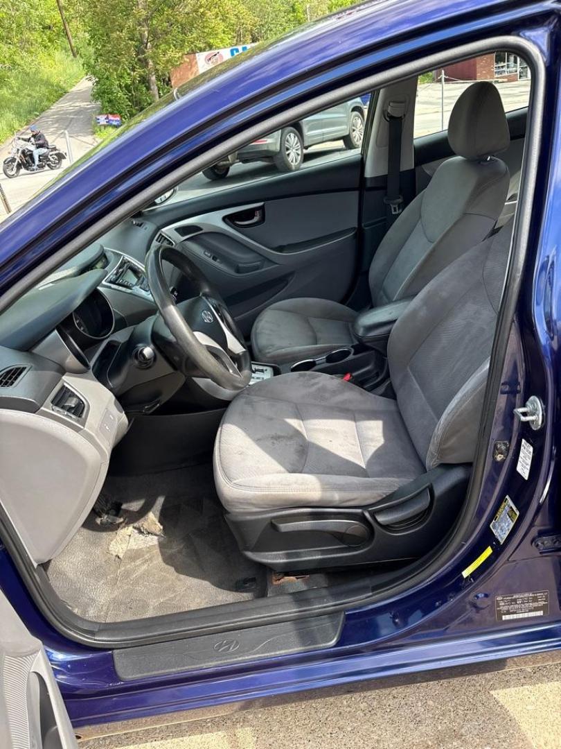 2011 BLUE HYUNDAI ELANTRA GLS (5NPDH4AE1BH) with an 1.8L engine, Automatic transmission, located at 503 First Street, Canonsburg, PA, 15317, (724) 745-0566, 40.266006, -80.178413 - Photo#19