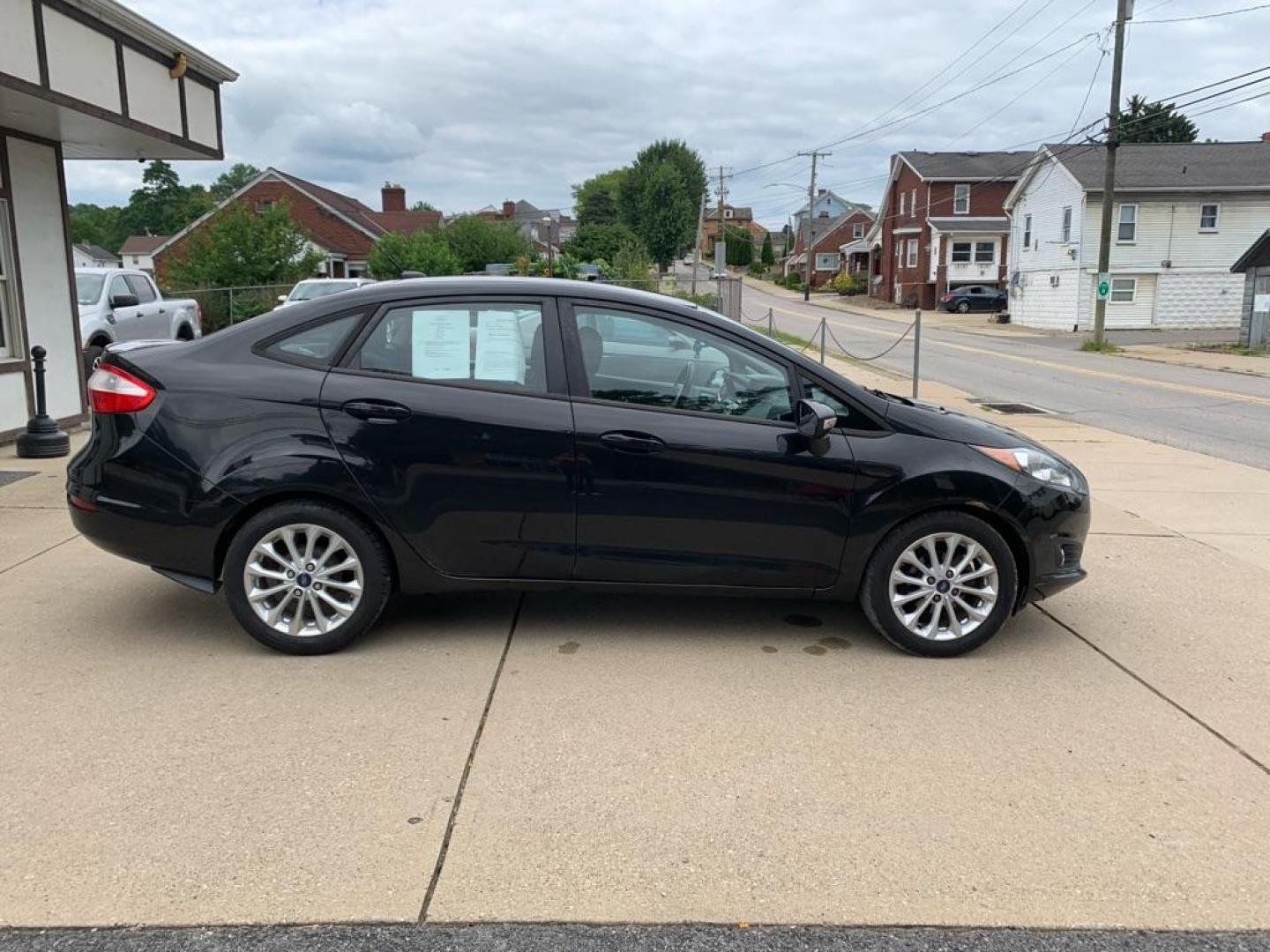 2014 BLACK FORD FIESTA SE (3FADP4BJ7EM) with an 1.6L engine, Automatic transmission, located at 503 First Street, Canonsburg, PA, 15317, (724) 745-0566, 40.266006, -80.178413 - Photo#5